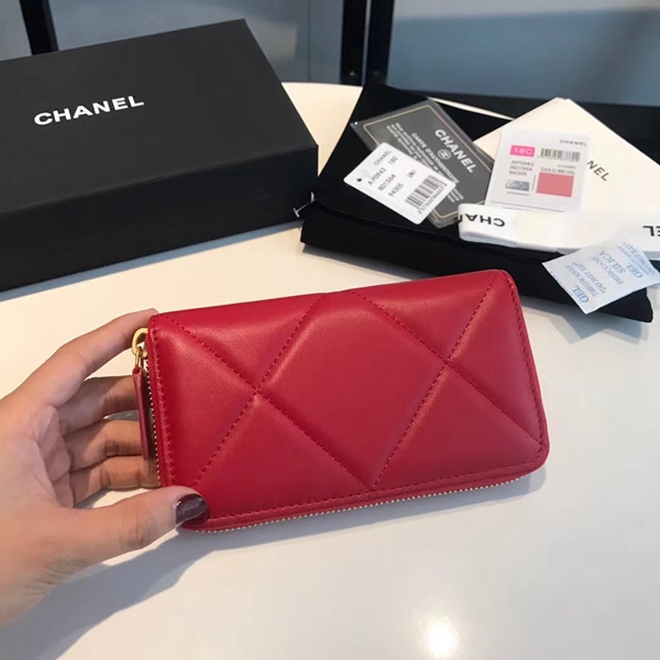 シャネル財布側面デザイン
